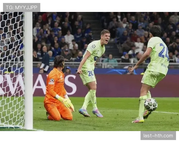 恰尔汗奥卢职业生涯辉煌时刻回顾，状态保持逐步提升引发关注