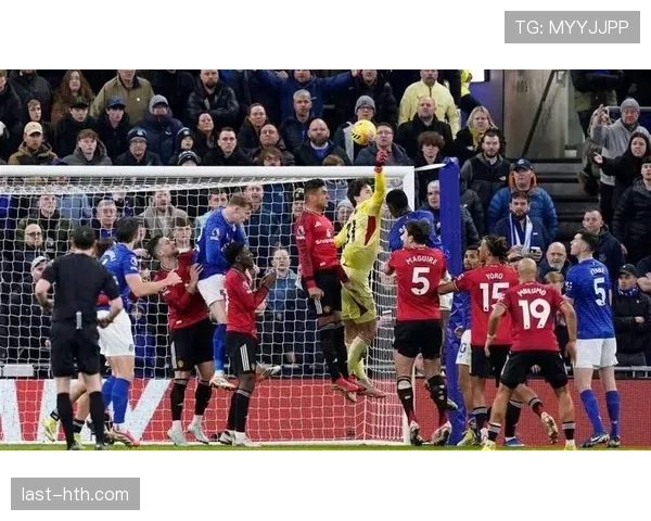 曼联豪掷2亿引援却未见成效,引援逻辑与战绩提升是否匹配? 曼联豪掷2亿引援却未见成效,引援逻辑与战绩提升是否匹配?