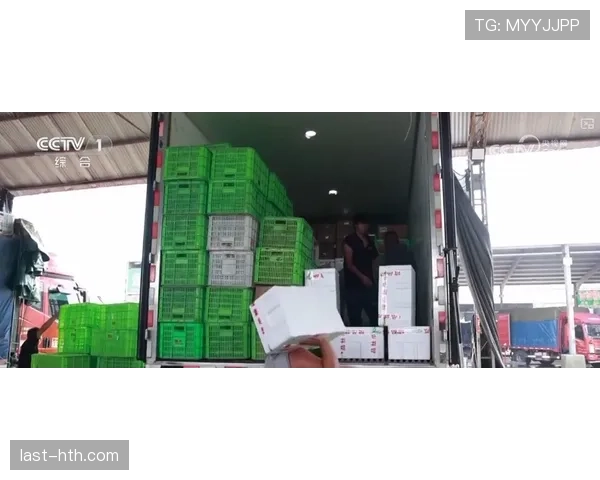 王励勤退役后住上海老小区，邻居说他天天拎菜篮子买菜