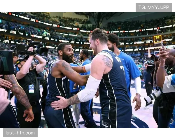 欧文单打拉开空间 与东契奇互补提升关键回合得分