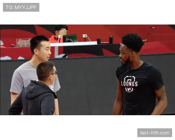 刷到张志磊推着超市购物车那一幕，普通人真代入不了的消费气质