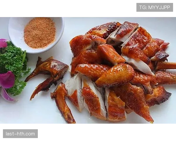 辛德hu一天吃八顿饭，教练说她训练完能干掉一整只烤鸡